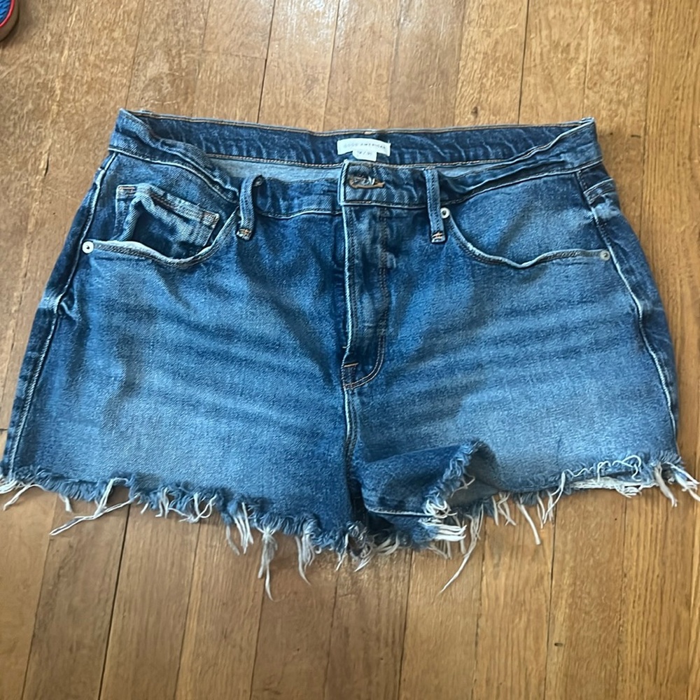 Denim stretchy shorts